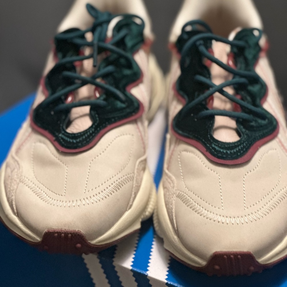 Adidas Oswego Sneakers, Cream, Sz 10